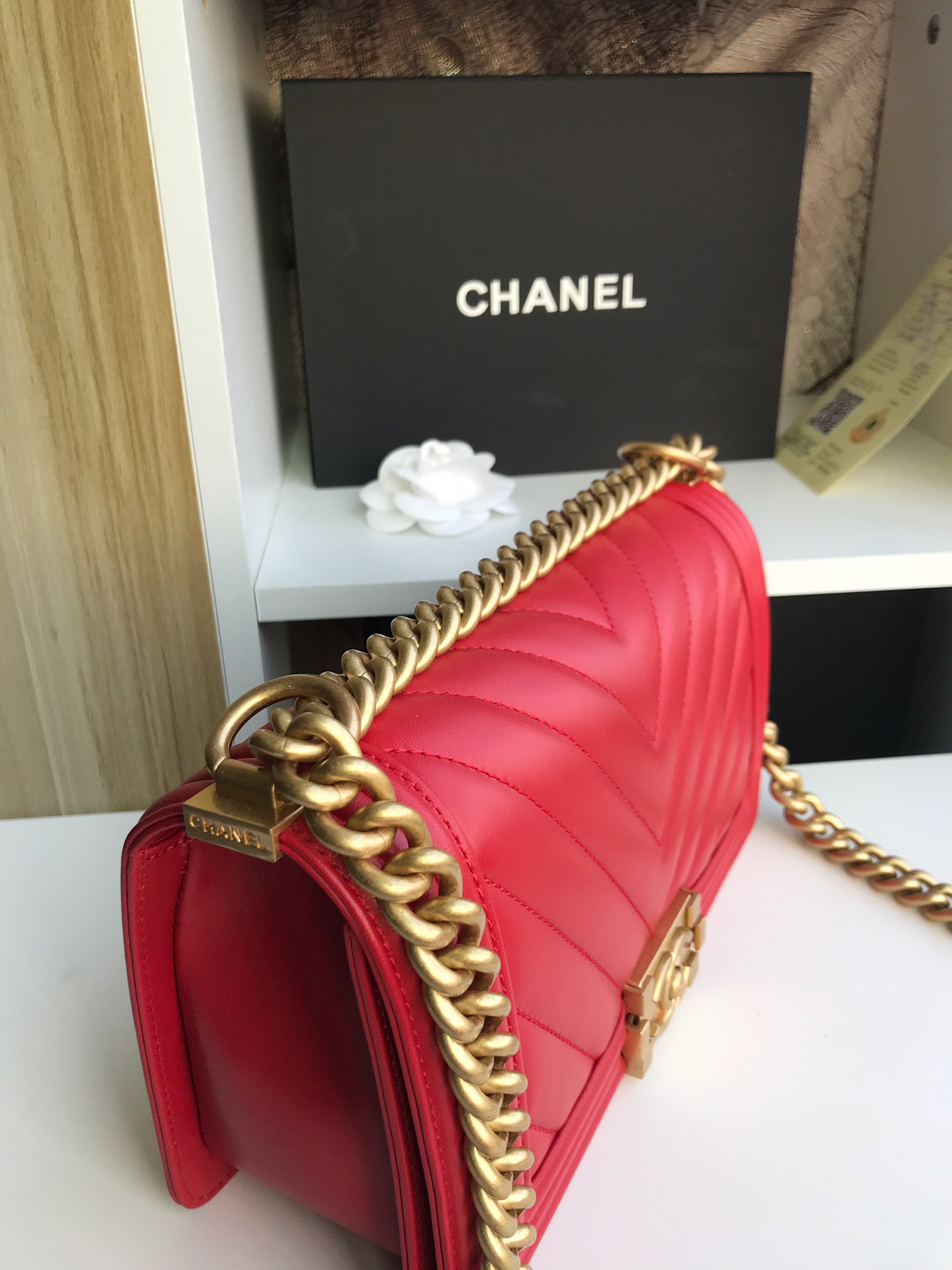 Chanel香奈儿67086Ｖ格原单羊皮闪亮登场！非常靓丽非常豪华的感觉！潮流前线的主细节非常得到位！五