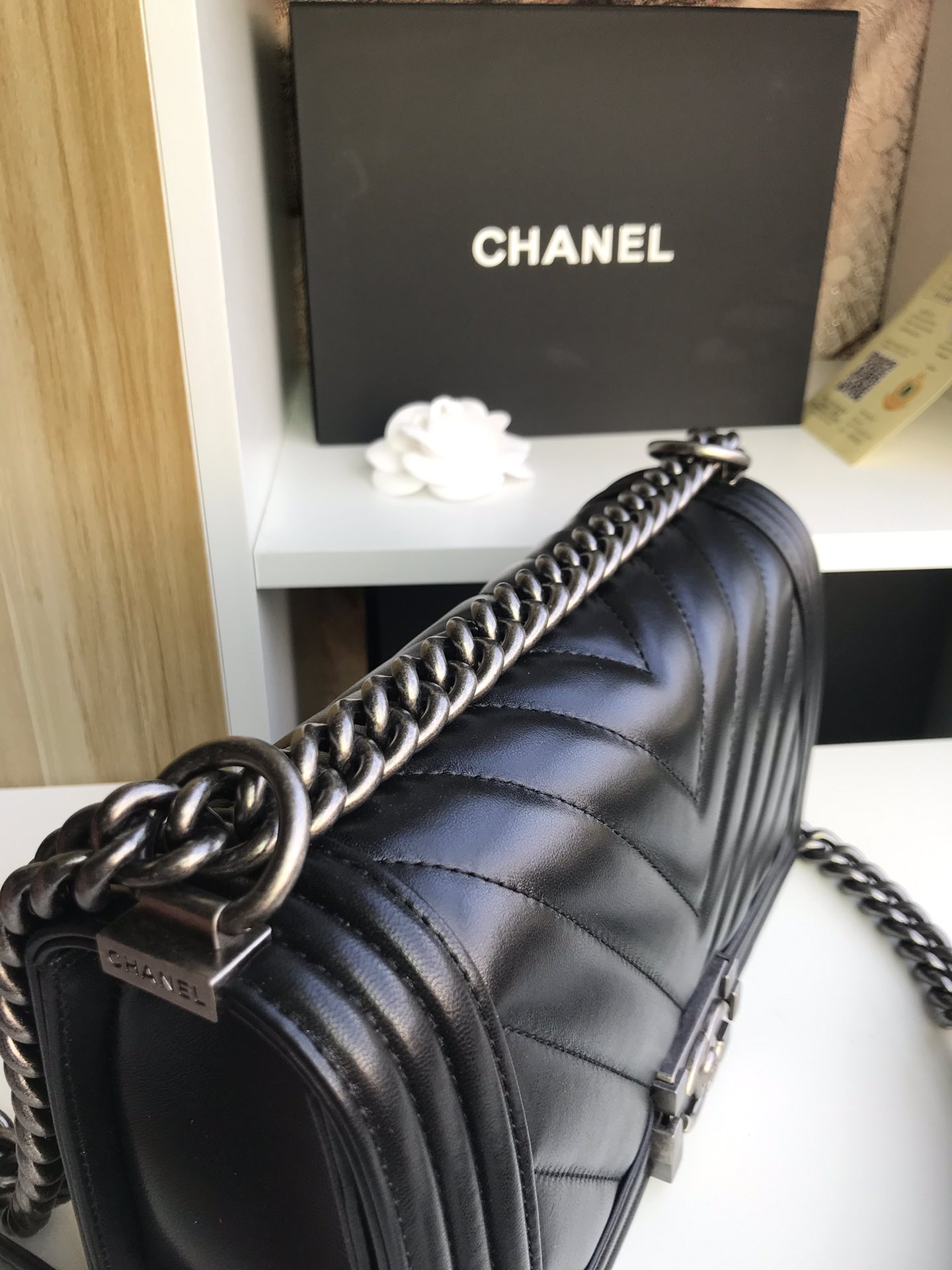 Chanel香奈儿67086Ｖ格原单羊皮闪亮登场！非常靓丽非常豪华的感觉！潮流前线的主细节非常得到位！五