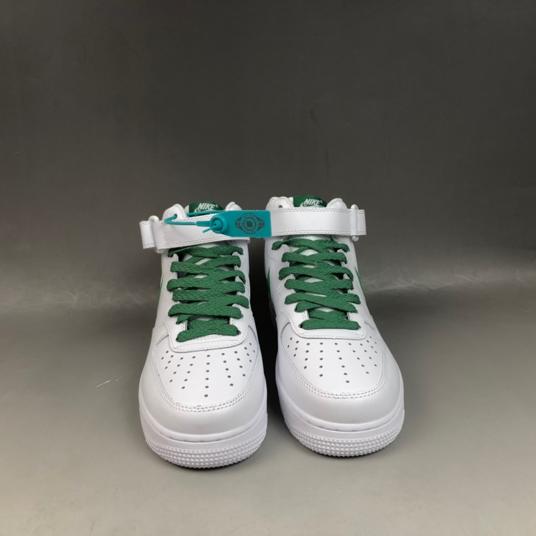 200 Nike Air Force 1 '07 LV8 3“3D白绿中帮满天星 ”  3M反光 立体勾 空军一号高帮运动休闲板鞋 366731-909