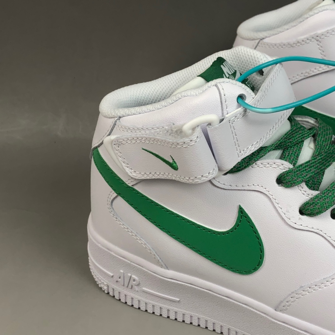200 Nike Air Force 1 '07 LV8 3“3D白绿中帮满天星 ”  3M反光 立体勾 空军一号高帮运动休闲板鞋 366731-909