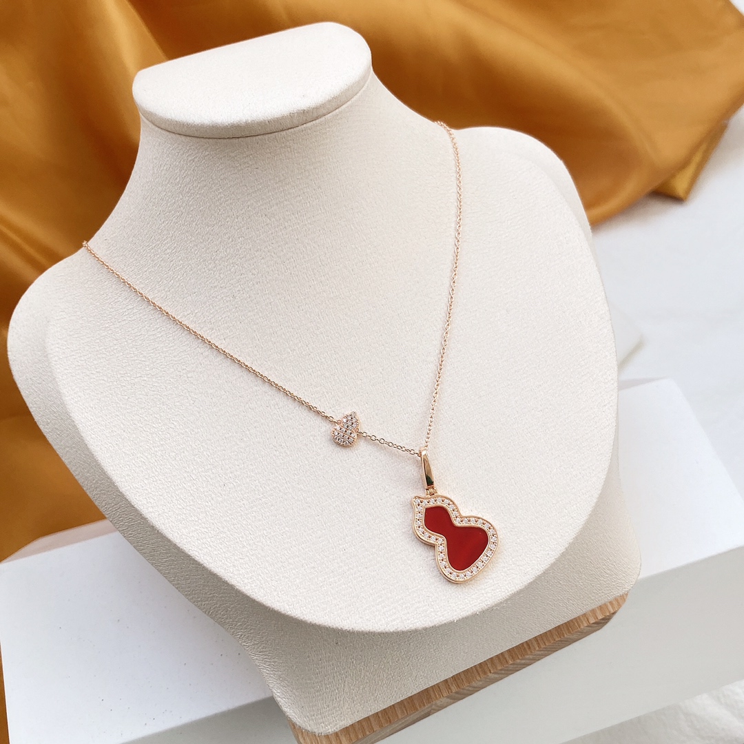 NO:102987,Recommended Christmas gifts: White shells, red agate, green jade, black agate, big gourd red agate necklace. Jewelry symbolizing luck, buy genuine products to develop and identify the quality!  V-gold version electroplated 18K thick gold, thick gold, thick gold. This necklace is a special jewelry for coloring. It is based on a gourd. It looks traditional and retro, but it is actually modern and unique. It is worn between the neck and has a strong recognition. Its extremely strong visual aesthetic is even more impressive. The product color is rose gold., Kirin necklace, qeelin, necklace19860909圣诞礼物推荐 白贝,红玛瑙,绿玉石,黑玛瑙 大葫芦红玛瑙项链 象征幸运的首饰, 购入正品开发,认准品质！V金版电镀18K厚金、厚金、厚金,这款项链作为特别讨彩头的珠宝,以葫芦为原型,看似传统复古,实则现代个性,佩戴在脖颈间,辨识度强,其极强的视觉美感更是让人印象深刻. 产品颜色玫瑰金.,麒麟项链,qeelin,necklace,Jewelry