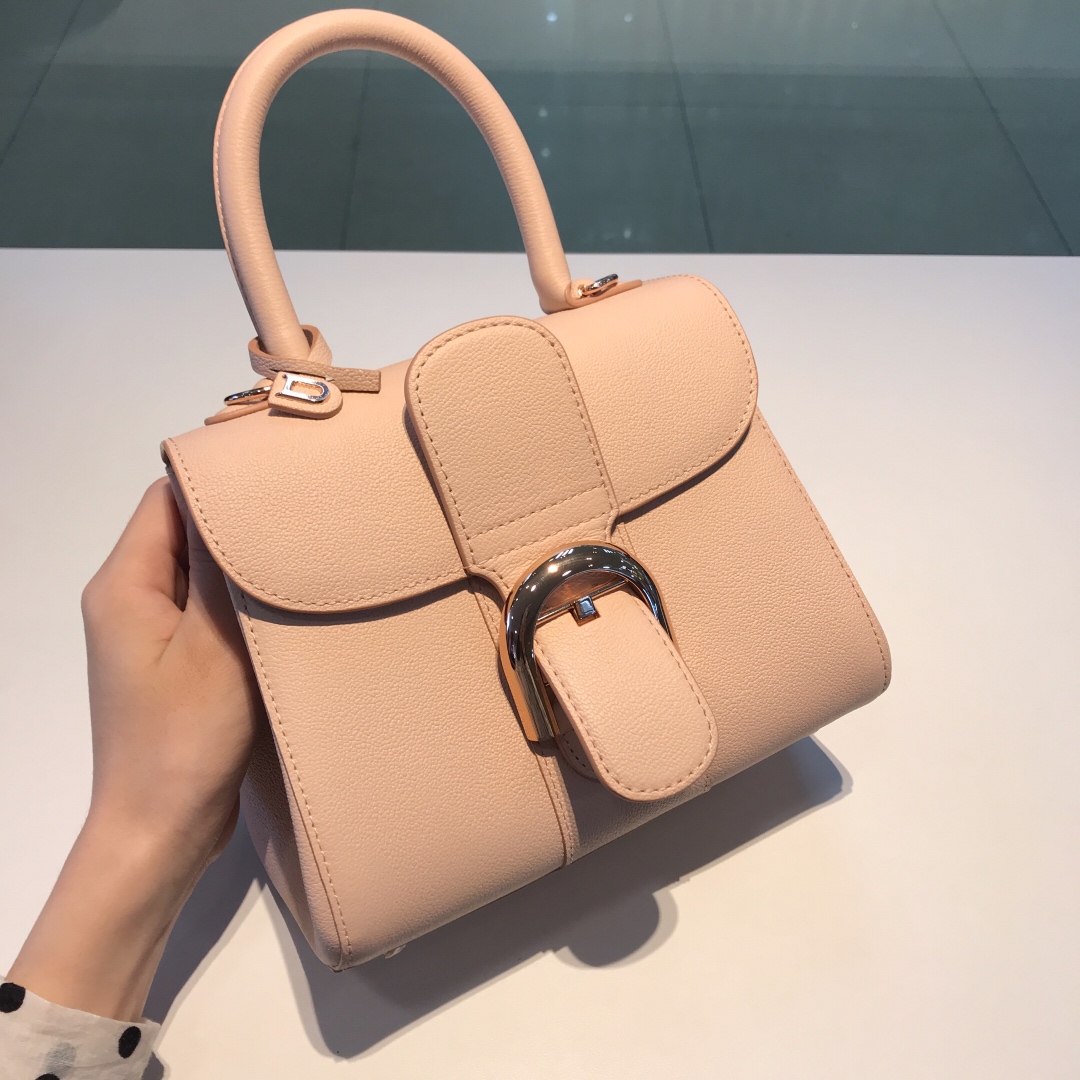 델보 브릴리언트 토고 가죽 숄더백 20 cm 상세 이미지 3