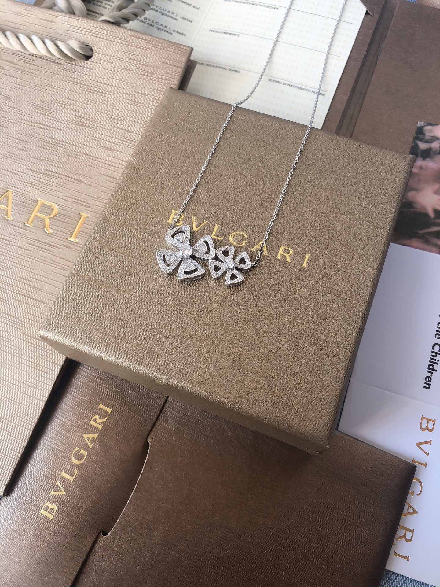 NO:102461,Exclusive spot!  2019 New Year's Special Limited Edition Necklace BV/Bulgari FIOREVER Bloom Series Rose Gold Diamond Hollow Flower Necklace Fiorever Bloom Series Blooming in 