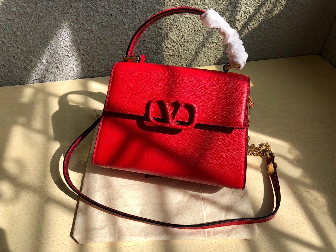 Valentino Good
 Bags Handbags Buy the Best High Quality Replica
 Calfskin Cowhide Garavani Vsling