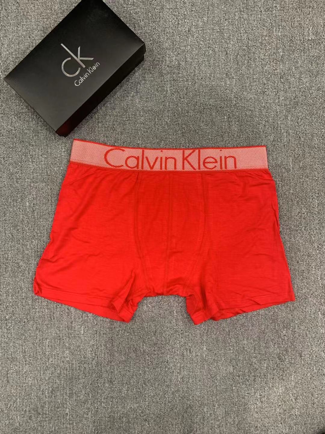 CalvinKlein大红色本命年内