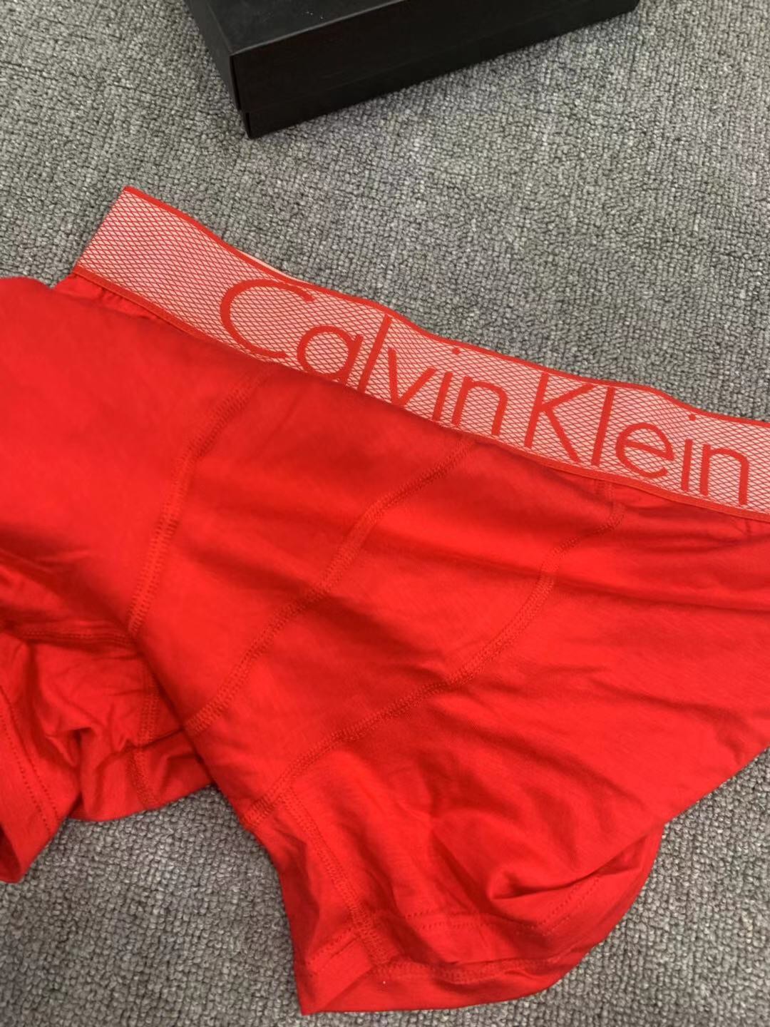 CalvinKlein大红色本命年内