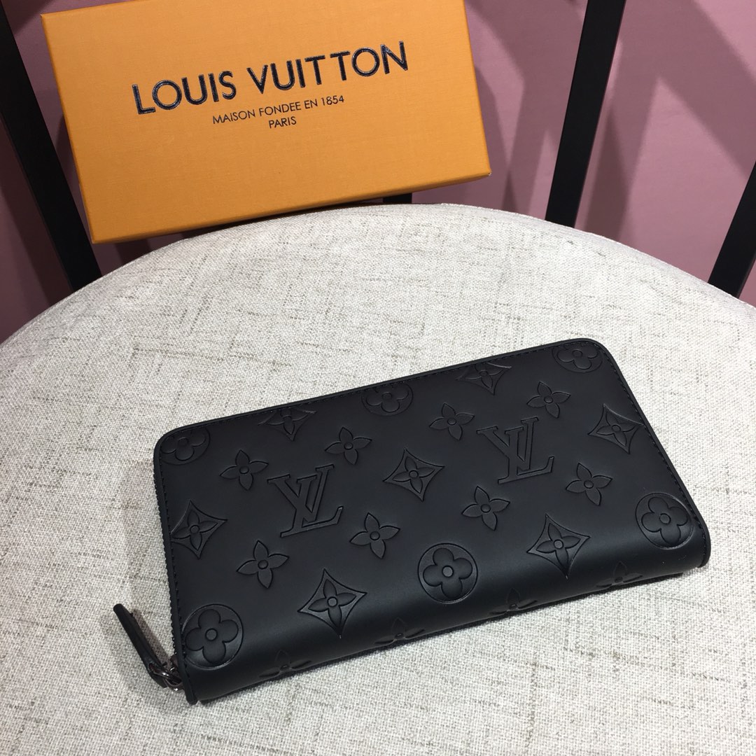 💞💞💞LV 6076火爆版单拉小手包到货💞💞里外头层牛皮打造💞图片色（自带原版盒子）男女通用哦…尺寸：1