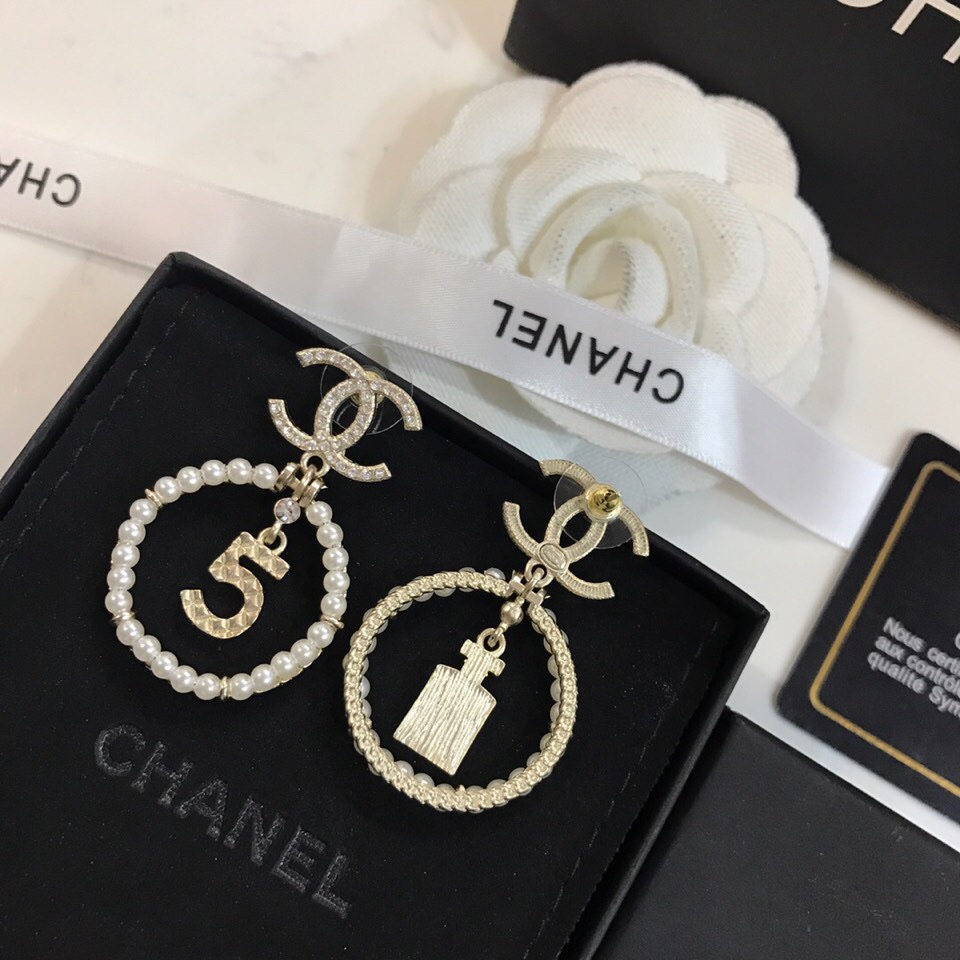 Chrome Hearts Ch@nel香水瓶5字耳环人气最高宋茜同款 耳钉 耳夹都有ZP 6260购入