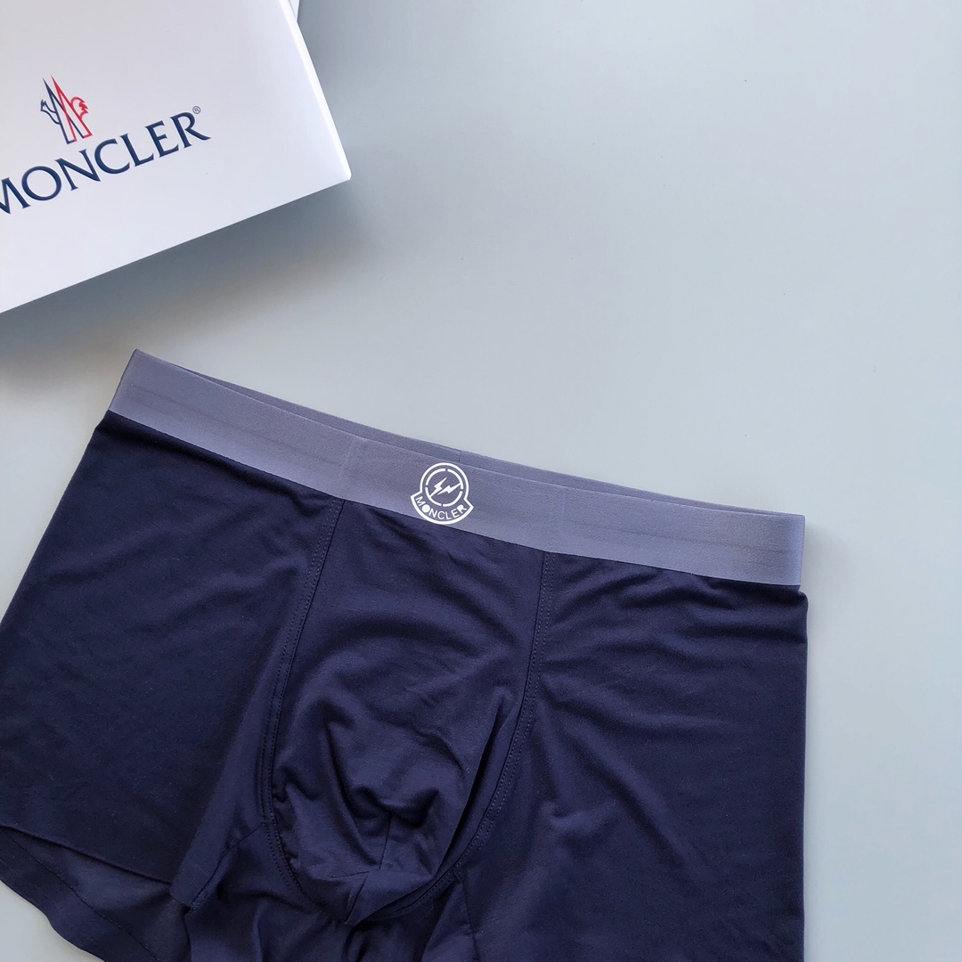 MONCLER蒙口高品质！时尚经典精