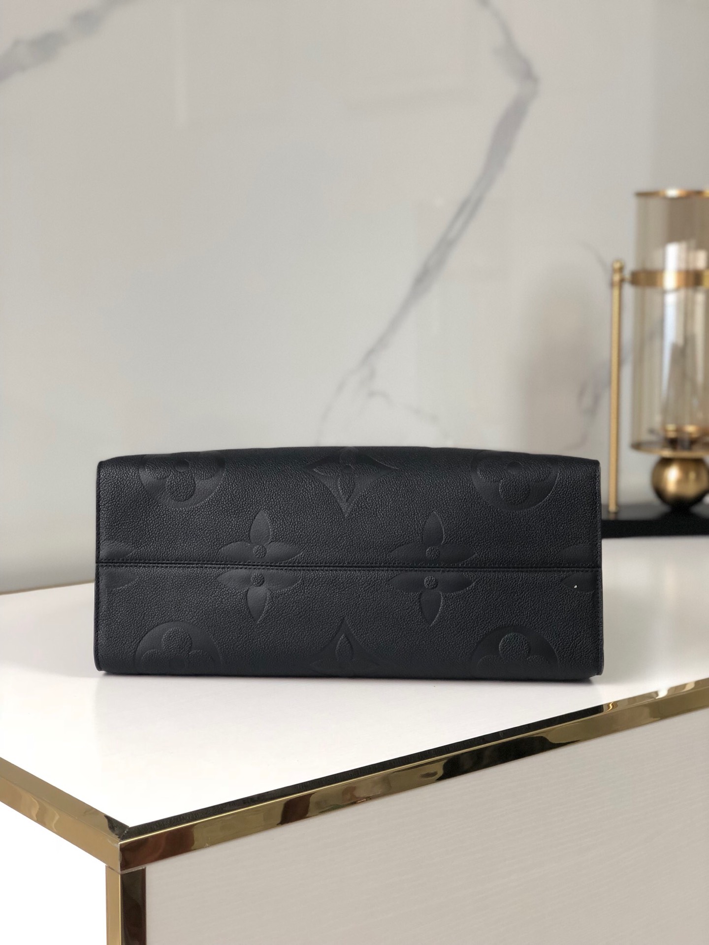Louis Vuitton Luxury Handbag Collection 4