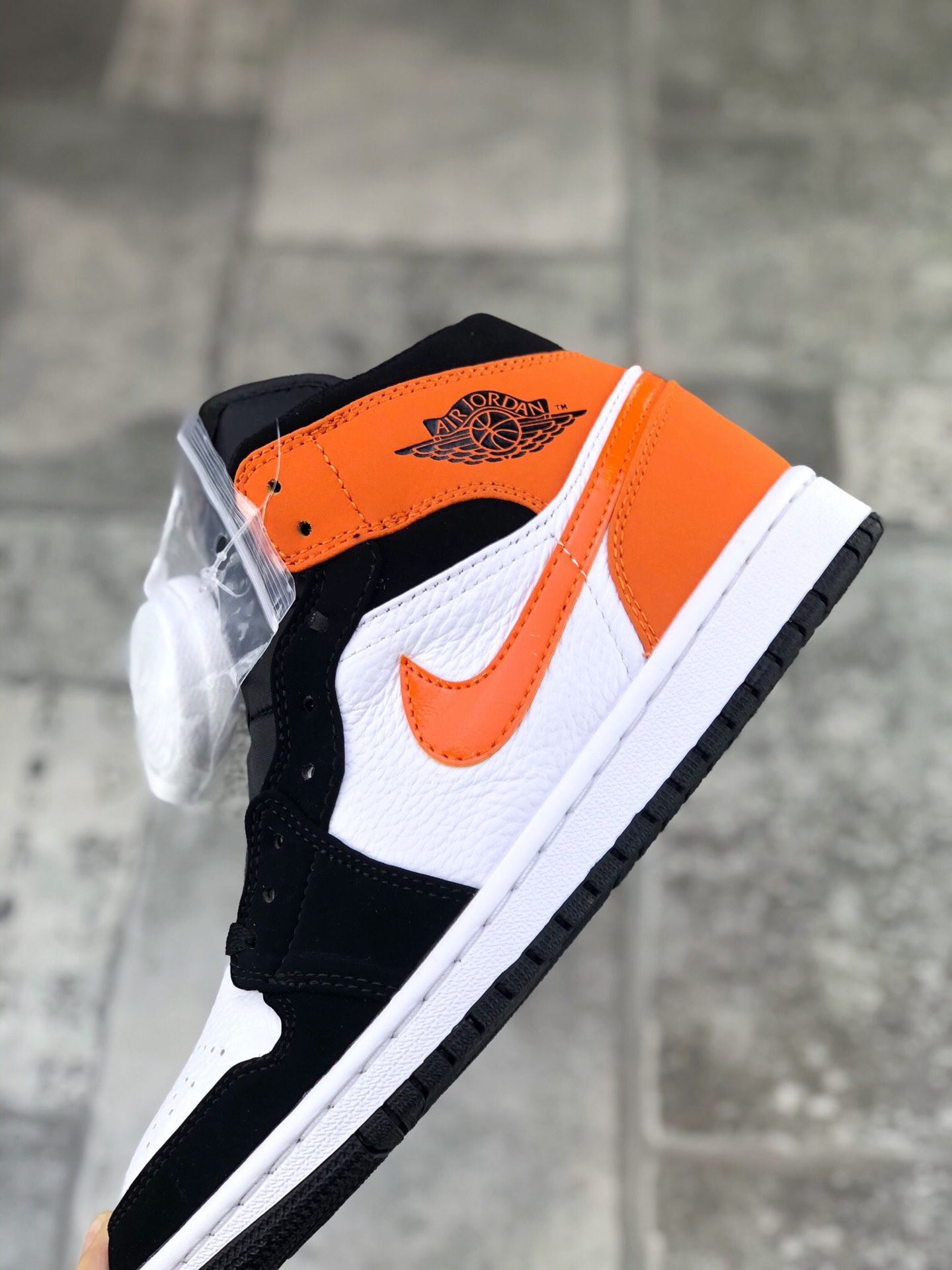 130 真标半码 Air Jordan 1 mid 中帮黑橙 原装渠道 市面最高工艺
