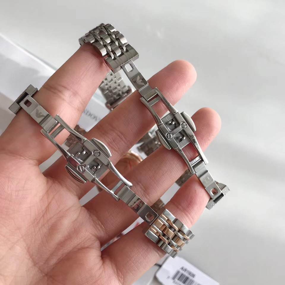 Am满天星手表 专柜品质 满天星手表“我愿意把星辰银河都送给你”阿玛妮最烂漫的广告词摘不下天上的星星 就送她阿玛妮的满天星满屏的奥地利水晶超闪耀 2