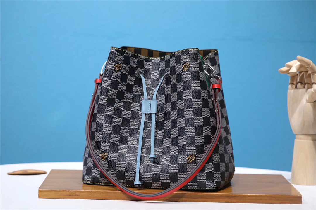 Louis Vuitton LV NeoNoe 7 Star
 Handbags Bucket Bags Black Grid Lattice Canvas N40229