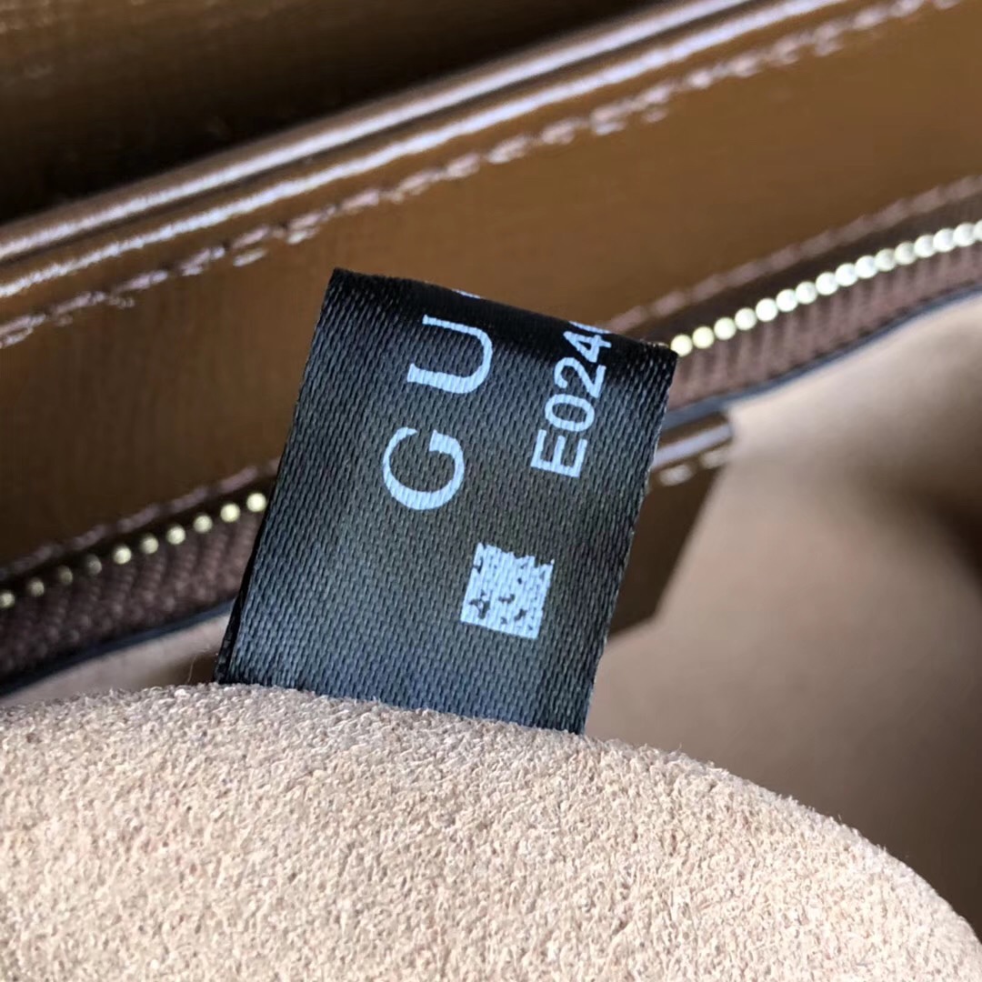 1577979746 2647490420 7