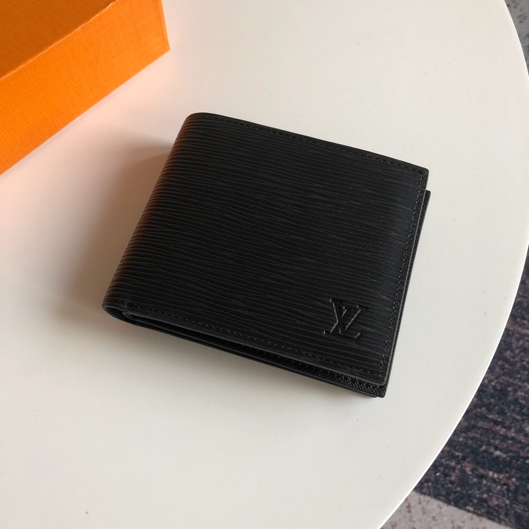 lv一比一复刻能验出来吗·lv一比一复刻能验出来吗是正品吗