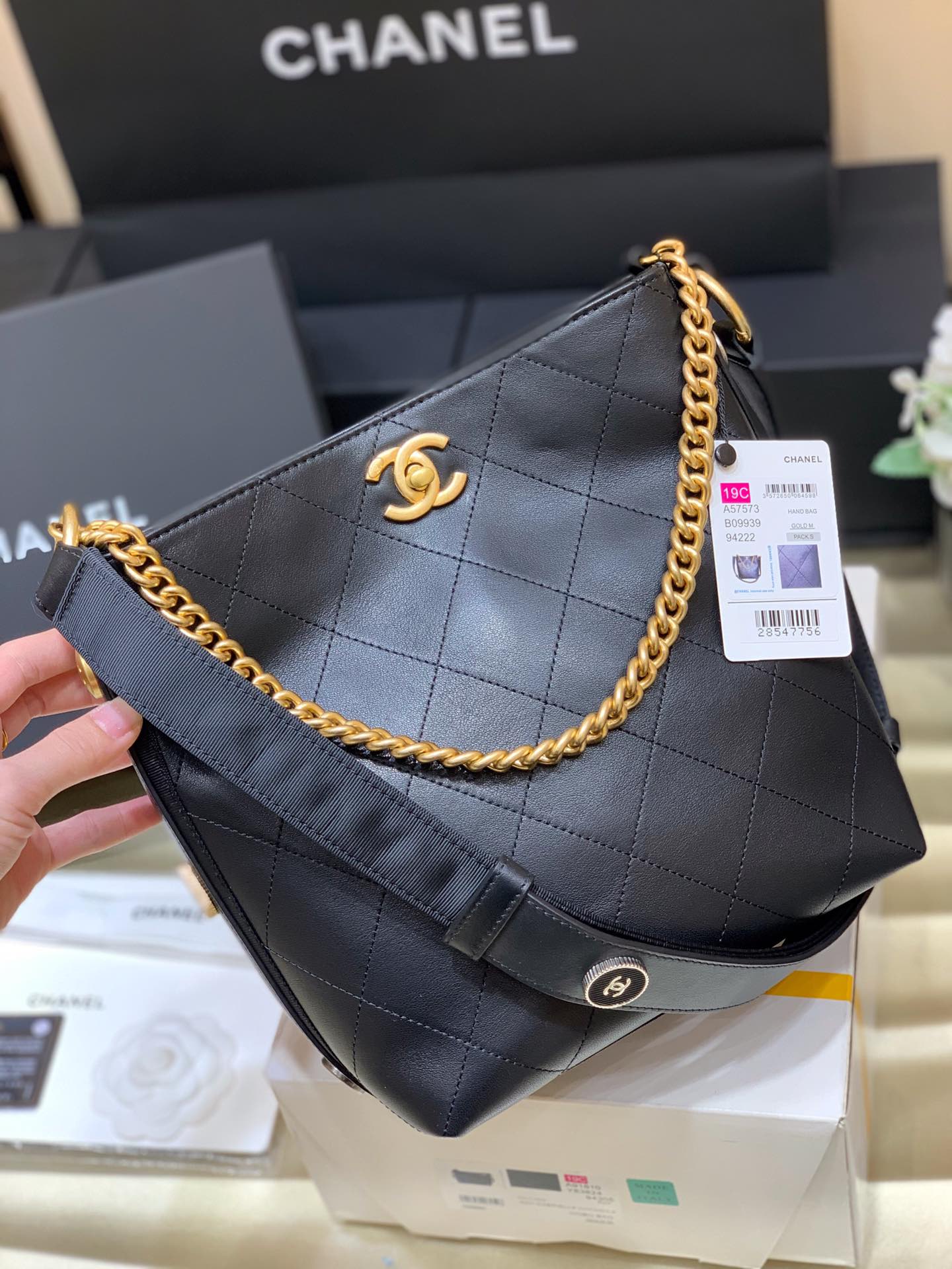 Chanel Bolsos de cubo Bolsos cruzados y bandoleras Venta superior
 Acero completo Piel de vaca Cuero