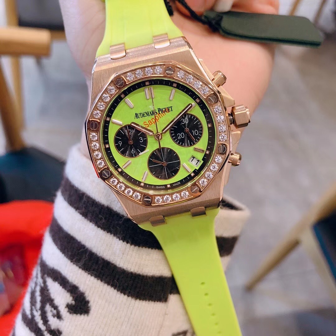 Audemars Piguet AP-皇家橡树离岸型系列奢华满钻女装 酷炫 六针VK计时进口石英机芯 蓝宝石防刮玻璃 316精钢壳套 进口橡胶带 爱彼女款中的最佳
