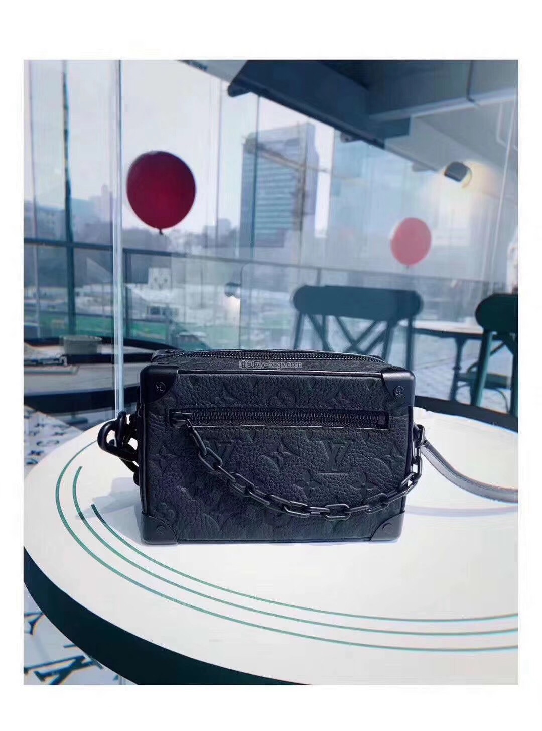 NO:575084,[soft trunk handbag] M44480 55702g color (embossed),19860909【soft trunk 手袋】M44480 55702克色（压花）,,Bag