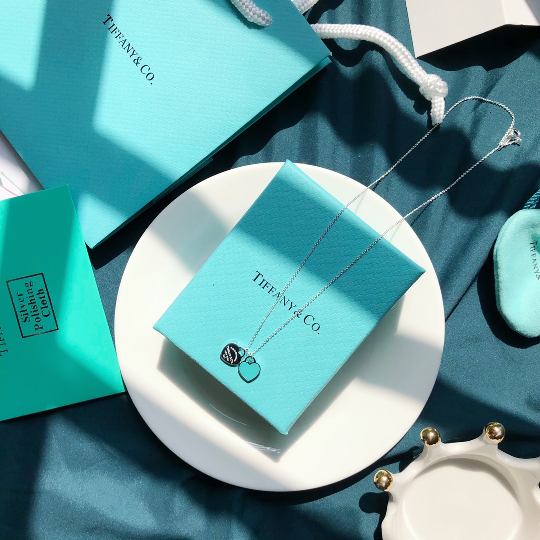 NO:103734,Tiffany & Co./Tiffany Heart Key Enamel Necklace Tiffany & Co classic beaded heart necklace simple and classic, classic logo perfect interpretation Tiffany, versatile style, 925 sterling silver material, Tiffany necklace, tiffany, necklace, pure silver19860909Tiffany & Co ./蒂芙尼Heart Key 珐琅项链 Tiffany&Co经典串珠心形项链简约经典,经典标志完美诠释蒂芙尼,百搭款,925纯银材质,蒂芙尼项链,tiffany,necklace,pure silver,Jewelry