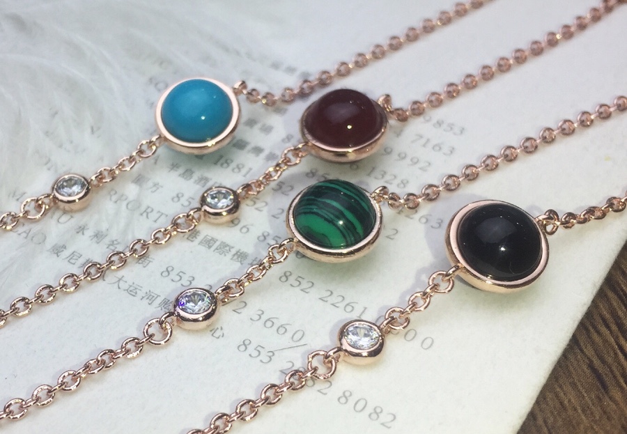 “Count’s Latest Possession Bracelet: Rose Gold with Gemstones and Diamond Accents” - 图片 8