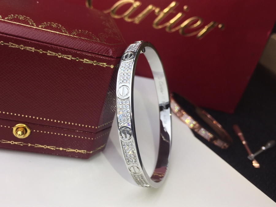 ❗❗❗Cartier 卡地亚经典满天星手镯👉🏻火爆LOVE满钻手镯💥进口亚金电镀18k玫瑰金/白金 镶嵌