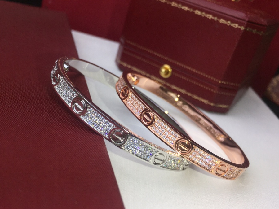 ❗❗❗Cartier 卡地亚经典满天星手镯👉🏻火爆LOVE满钻手镯💥进口亚金电镀18k玫瑰金/白金 镶嵌