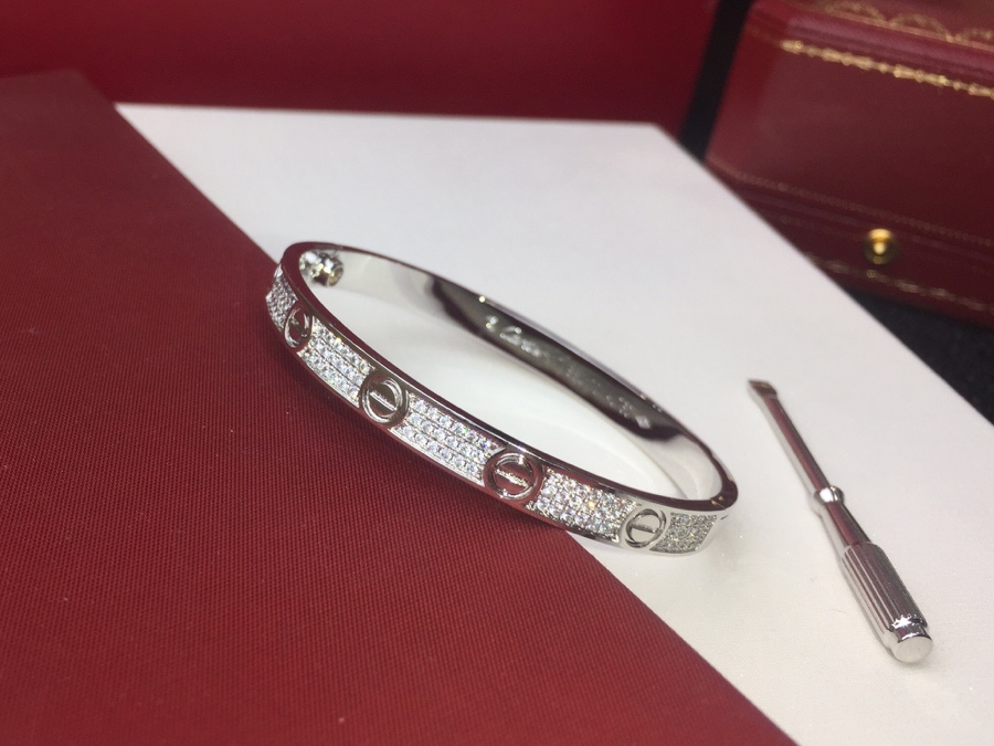 ❗❗❗Cartier 卡地亚经典满天星手镯👉🏻火爆LOVE满钻手镯💥进口亚金电镀18k玫瑰金/白金 镶嵌