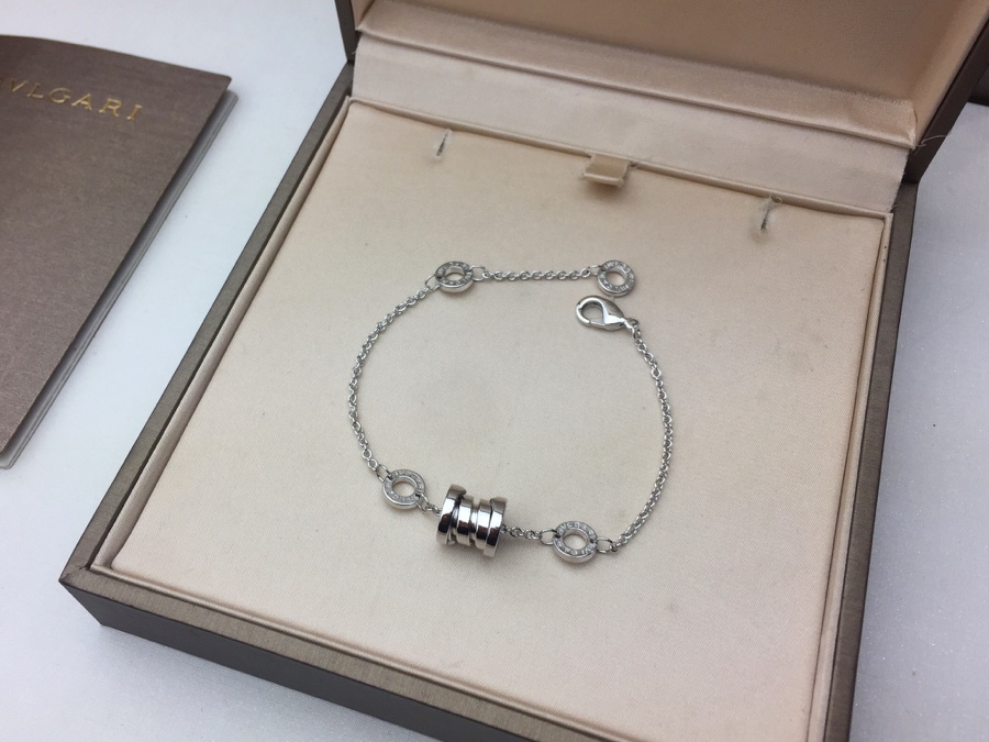 “¥225 Bvlgari B.Zero1 Springed Handing Chains in Classic Rose Gold/Platinum” - 图片 9