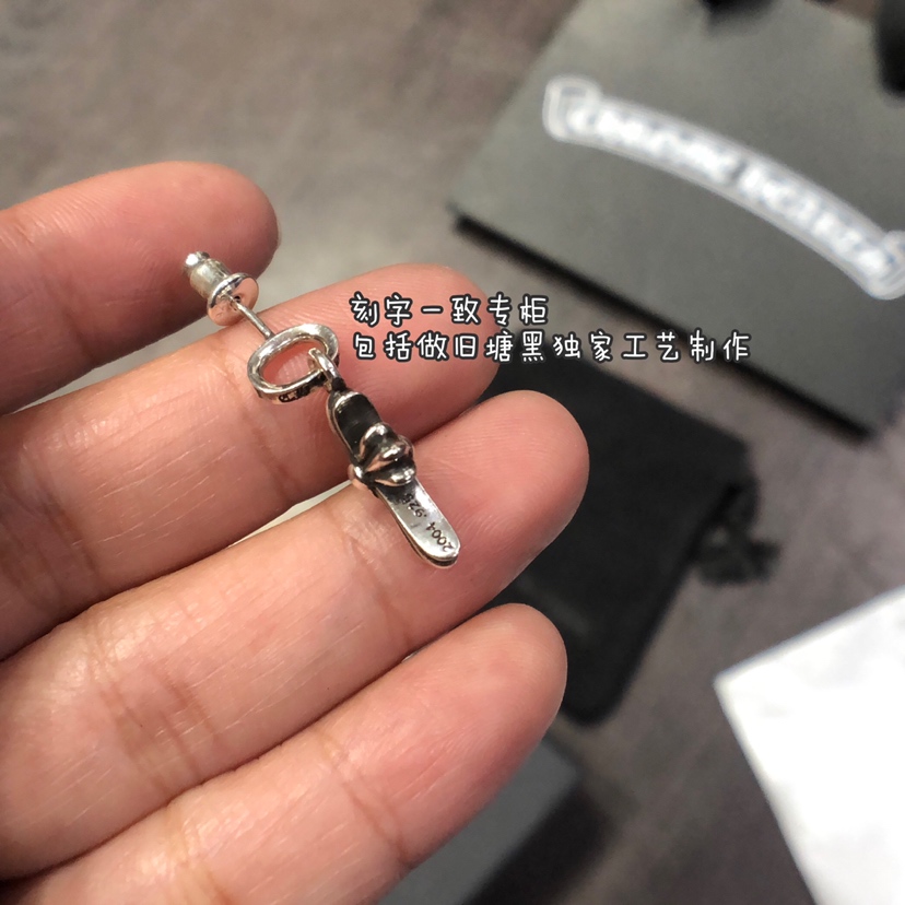 크롬하츠 귀걸이 124654 Chrome Hearts Earrings 썸네일 이미지