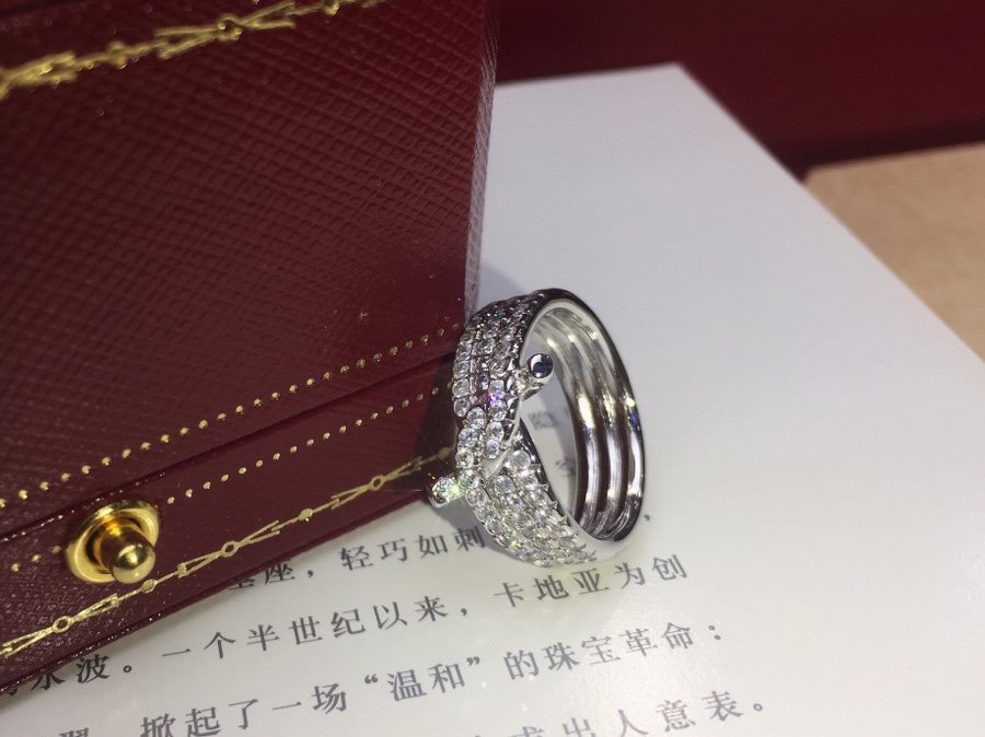 Cartier 6码 女神 Cartier 款满钻绳结戒指 Cartier Entrelacés系列回归本真