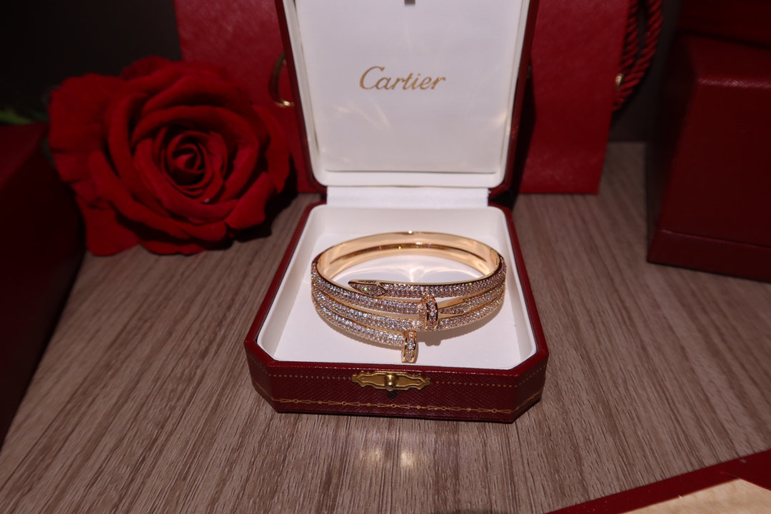 卡地亚爆款Cartier双圈钉子手镯