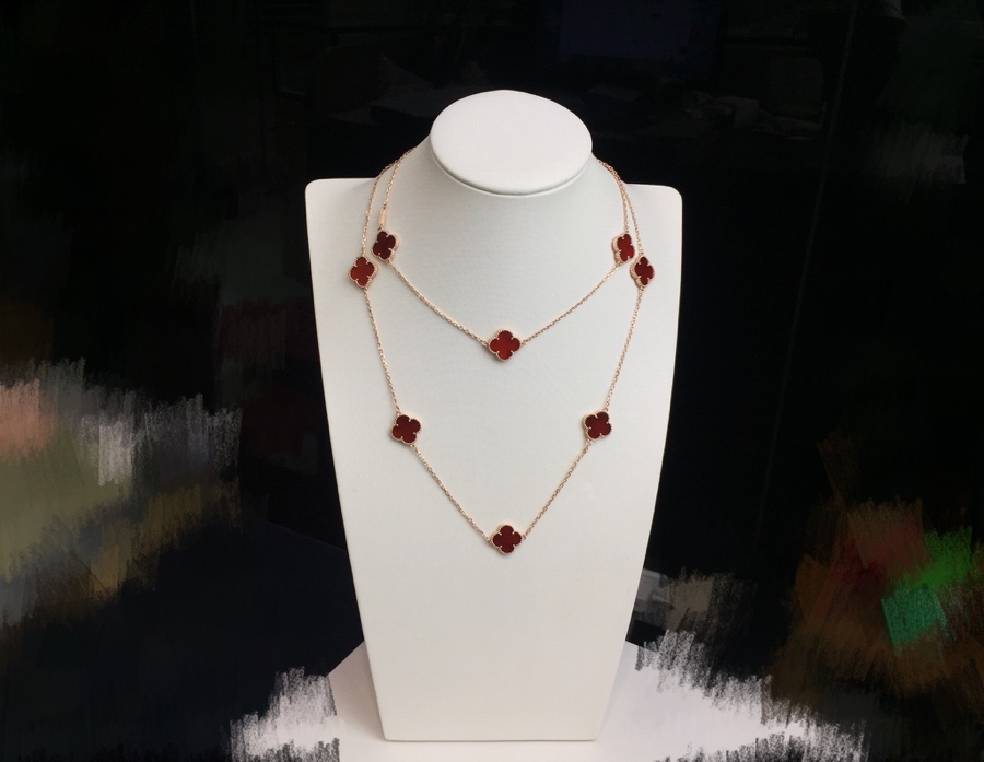 秋冬新款👼VCA四叶草十花宝石毛衣链🍀🍀真实细节呈现💏！樊克雅宝 Vca 四叶草玛瑙，贝壳，孔雀石系列出