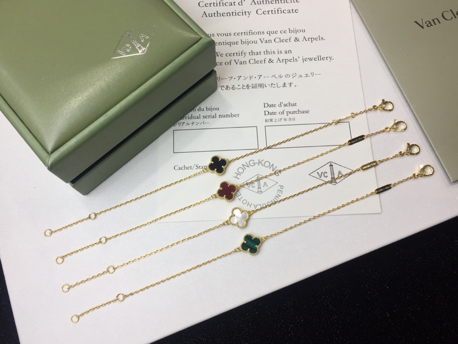 1583338422 3997210435 3