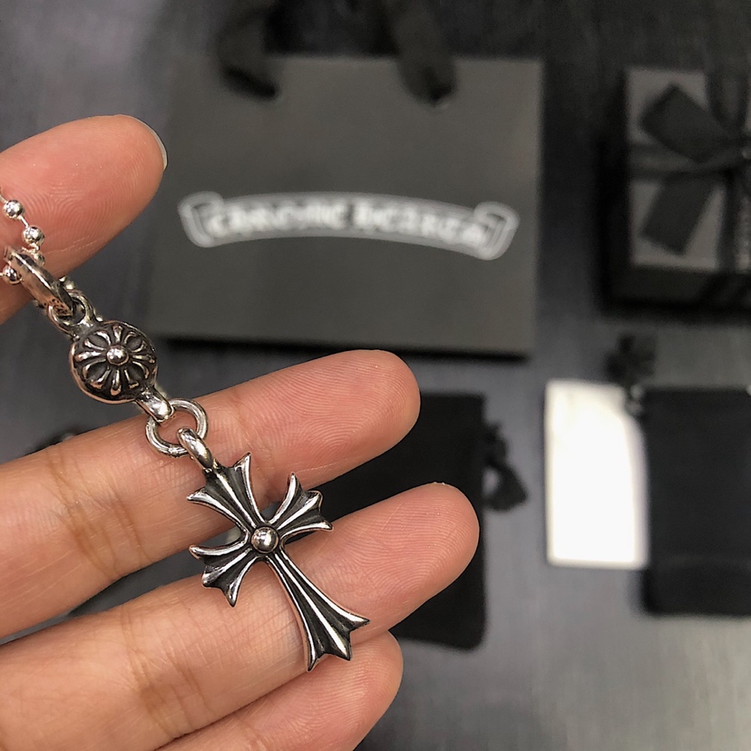 Chrome Hearts 克罗心 十字花项链