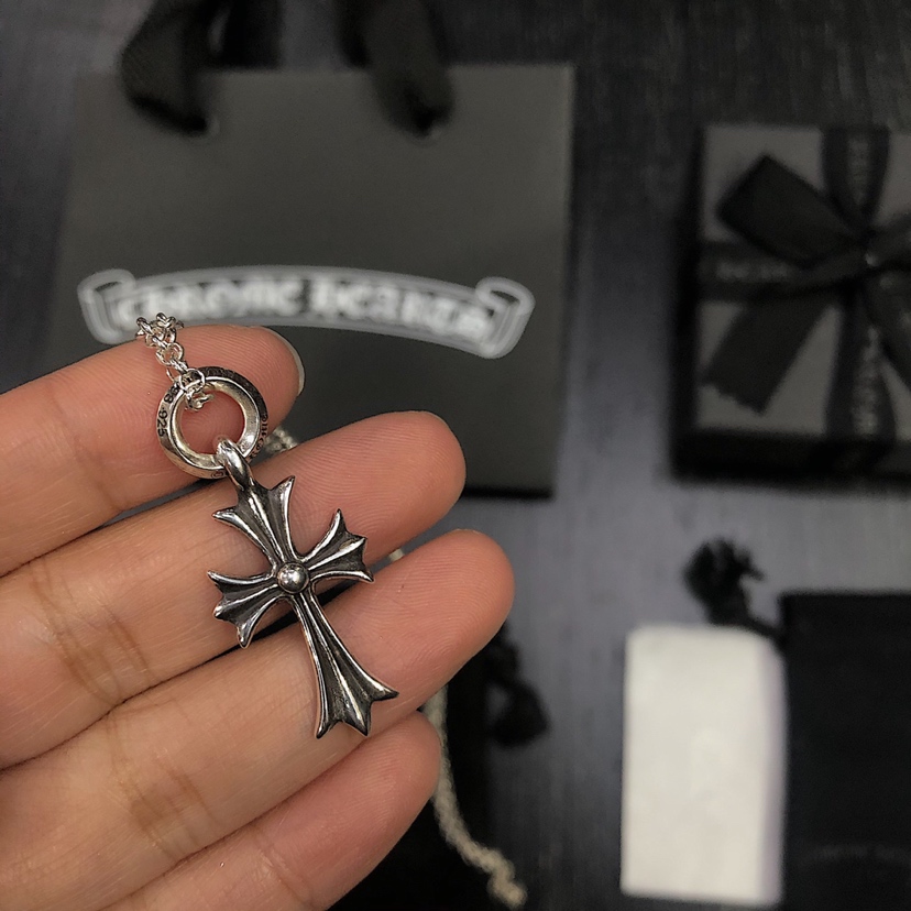 Chrome Hearts 克罗心 十字项链
