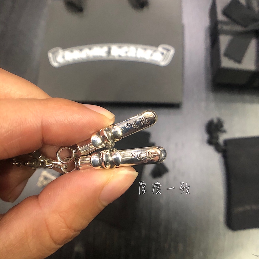 Chrome Hearts 克罗心 镶嵌双面可戴十字项链