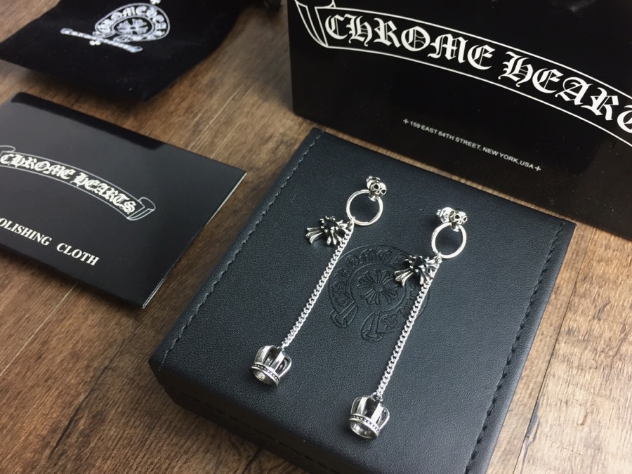 💀💀💀Chrome He@rts 克罗心暗黑髅头十字架皇冠耳钉☠[色]～世界顶级潮牌～鬼魅风格骷髅头搭配