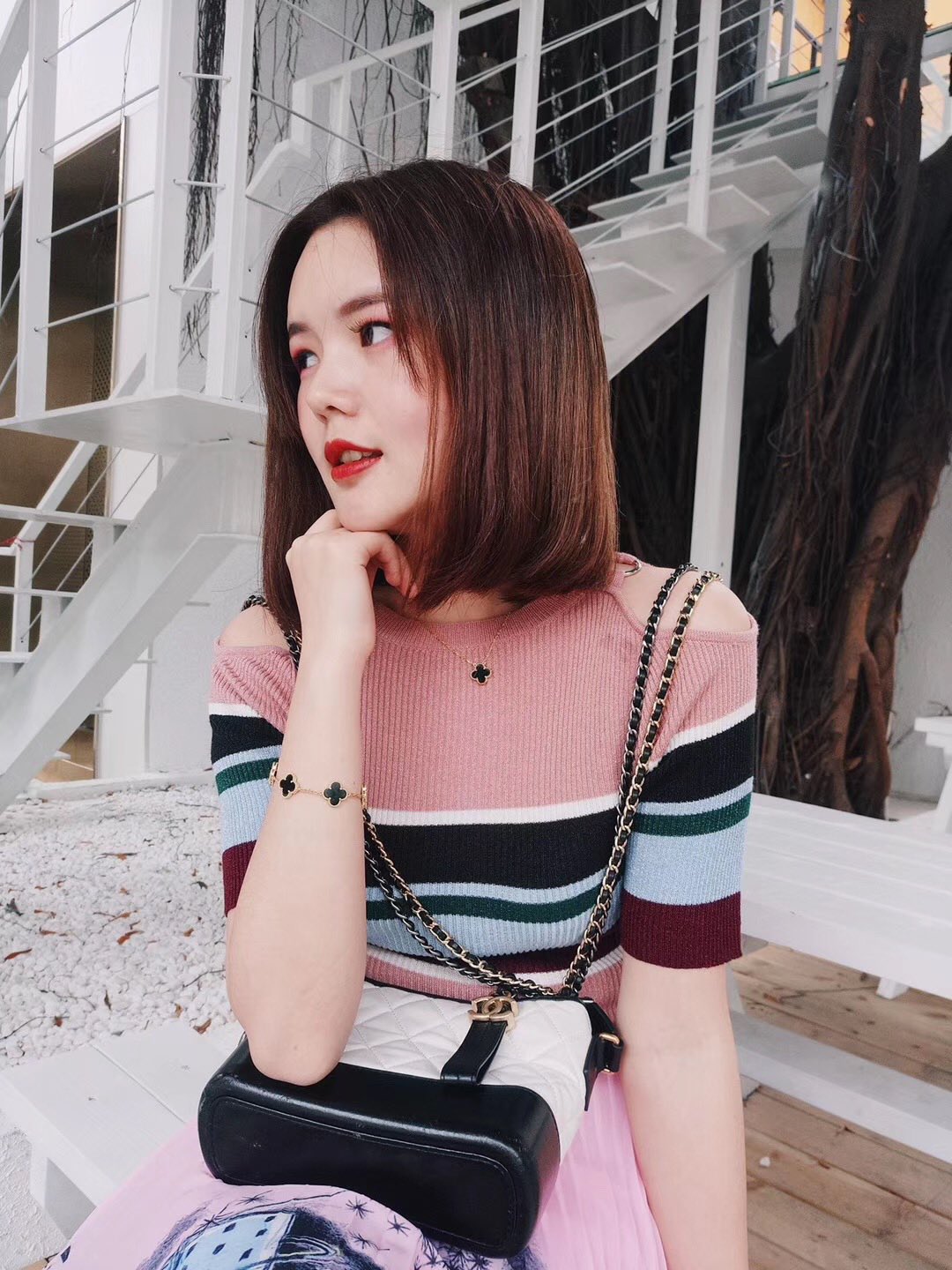 NO:102855,Bracelet p95【v c a bracelet necklace】Black, red and white malachite Van Cleef, Arpels, five-color bracelet bracelet   necklace, perfect match. Every exquisite girl who loves beauty must have a five-color bracelet, Vac necklace, Vca bracelet, van cleef, necklace, bracelet19860909手链p95【v c a 手链 项链】黑红白孔雀石都 梵克雅宝五花手链手链 项链,完美搭配. 每一个精致爱美的女孩都必须拥有一条五花手链,Vac项链Vca手链,van cleef,necklace,bracelet,Jewelry