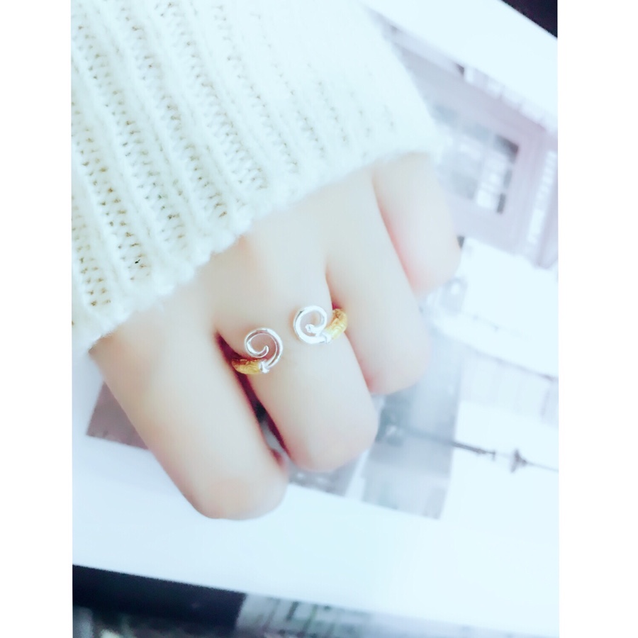 Cloud-Colored Gold Ring with Double-Color Plating for Allergy Protection and Style - 图片 5