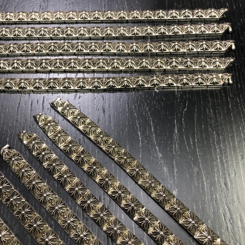 Chrome Hearts ‼克罗心方块十字架手链