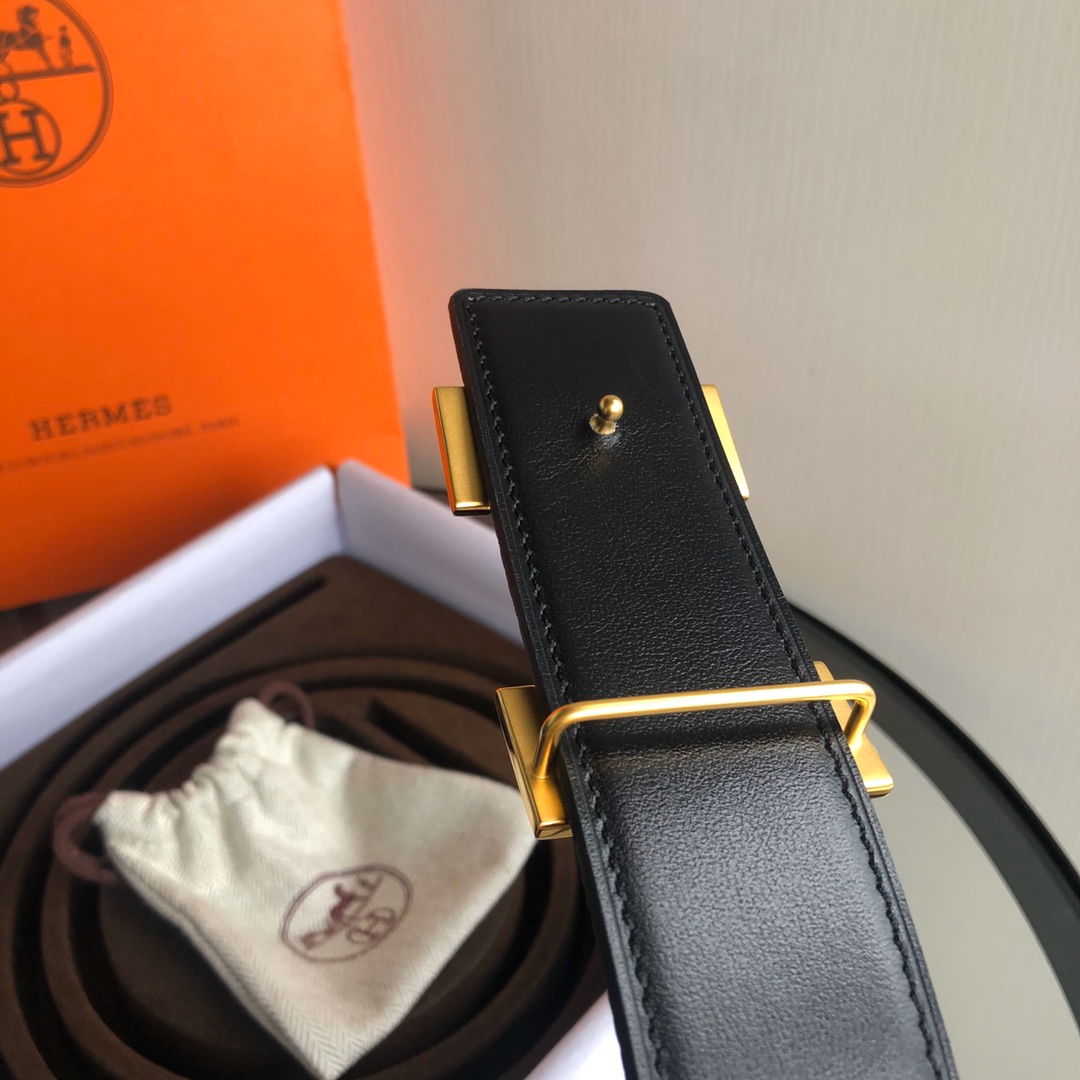 HERMES/爱马仕双面原版荔枝搭配焊点马拉车，男装的经典搭配，完美配饰！38mm   62938150
