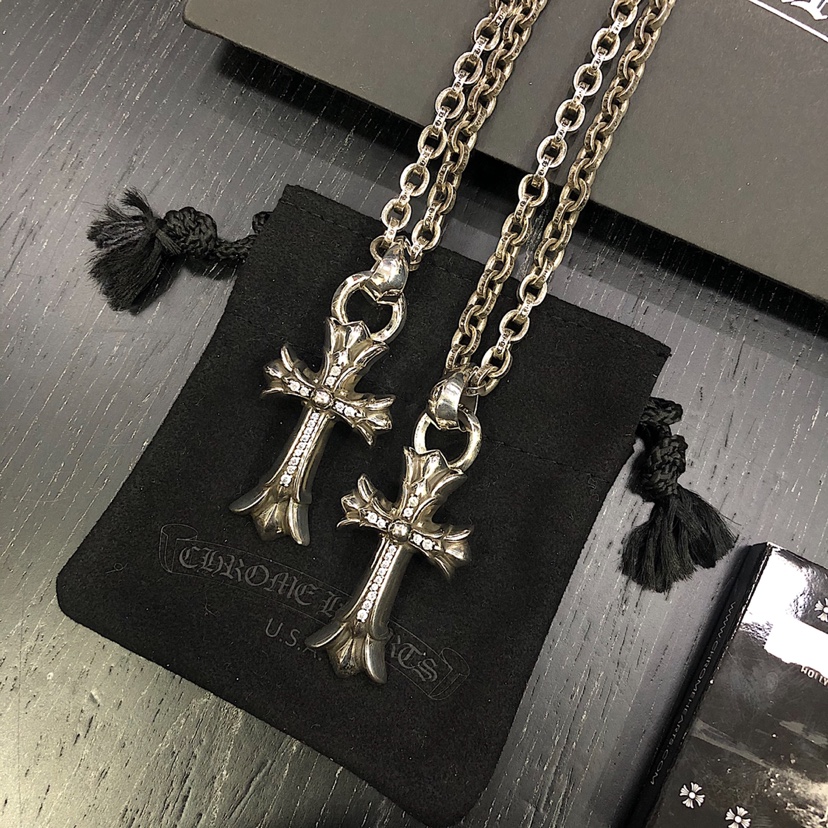 Chrome Hearts 克罗心 镶石双层十字架项链