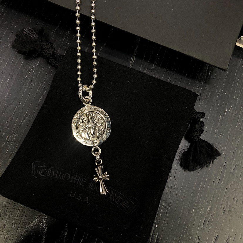 Chrome Hearts MZ出品， 开版 克罗心圆牌五花十字架项链