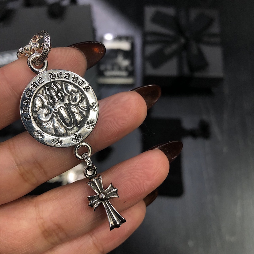 Chrome Hearts MZ出品， 开版 克罗心圆牌五花十字架项链