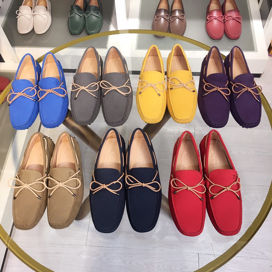 Tod’s klassieke 05475 herenschoenen, de hoogste kwaliteit, complete set tegenpakkingen, materiaal: geïmporteerd high-end herten leer + geïmporteerde toplaag cowhide binnenlucht, functies: klassieke boog, Britse stijl, comfortabel en veelzijdig, high-end mode, maak De meest geschikte voor u high-end schoenenmaat: 38-45 Standaardgrootte P260