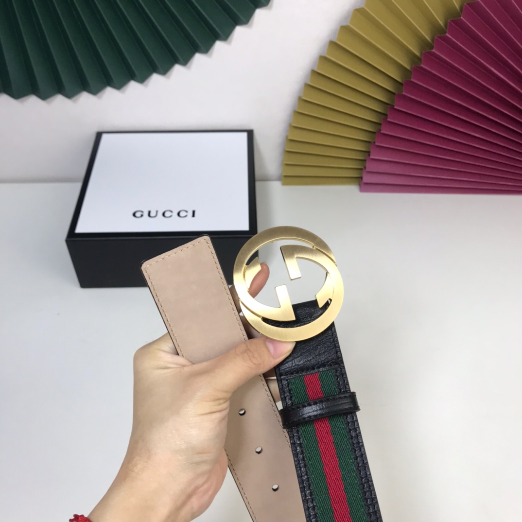 配置专柜盒子Gucci新款设计简洁大