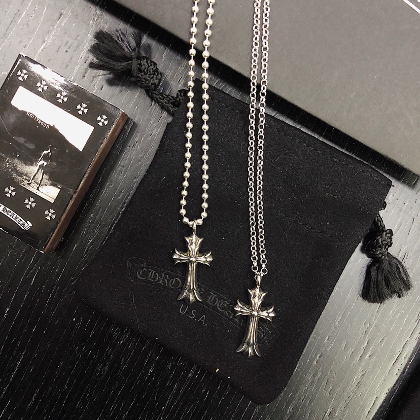 Chrome Hearts MZ出品， 开版 【 版本】克罗心Chrome hearts mini双层十字花项链