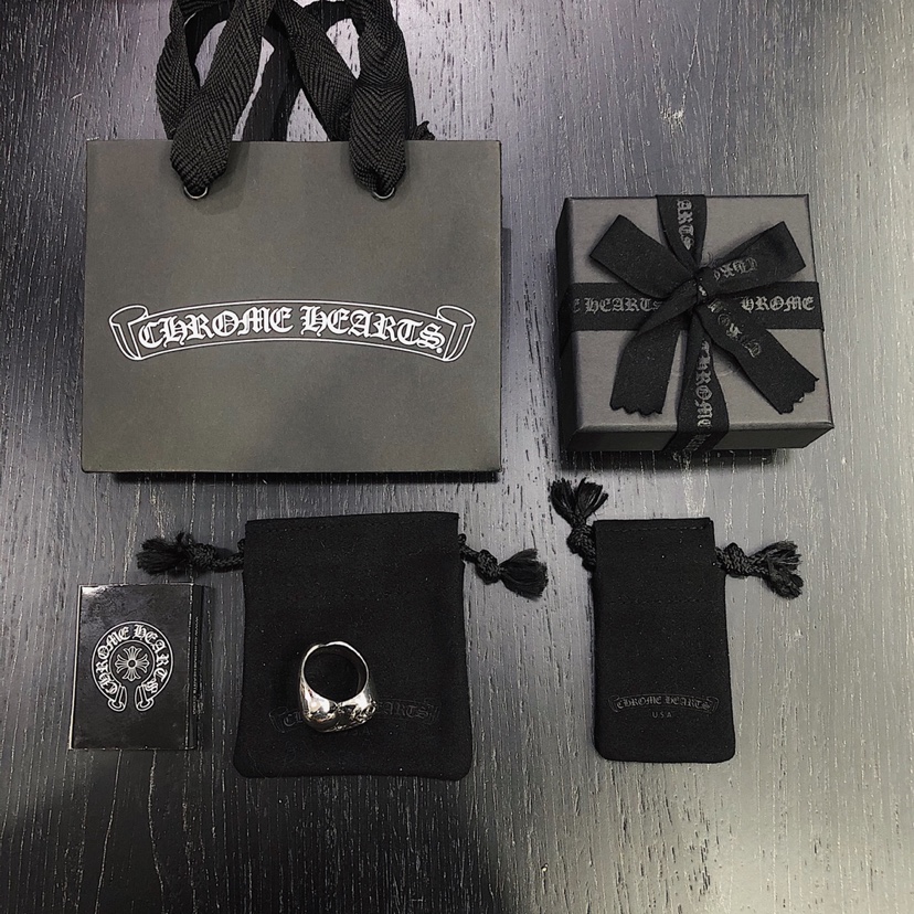 Chrome Hearts 克罗心心形蔓藤戒指