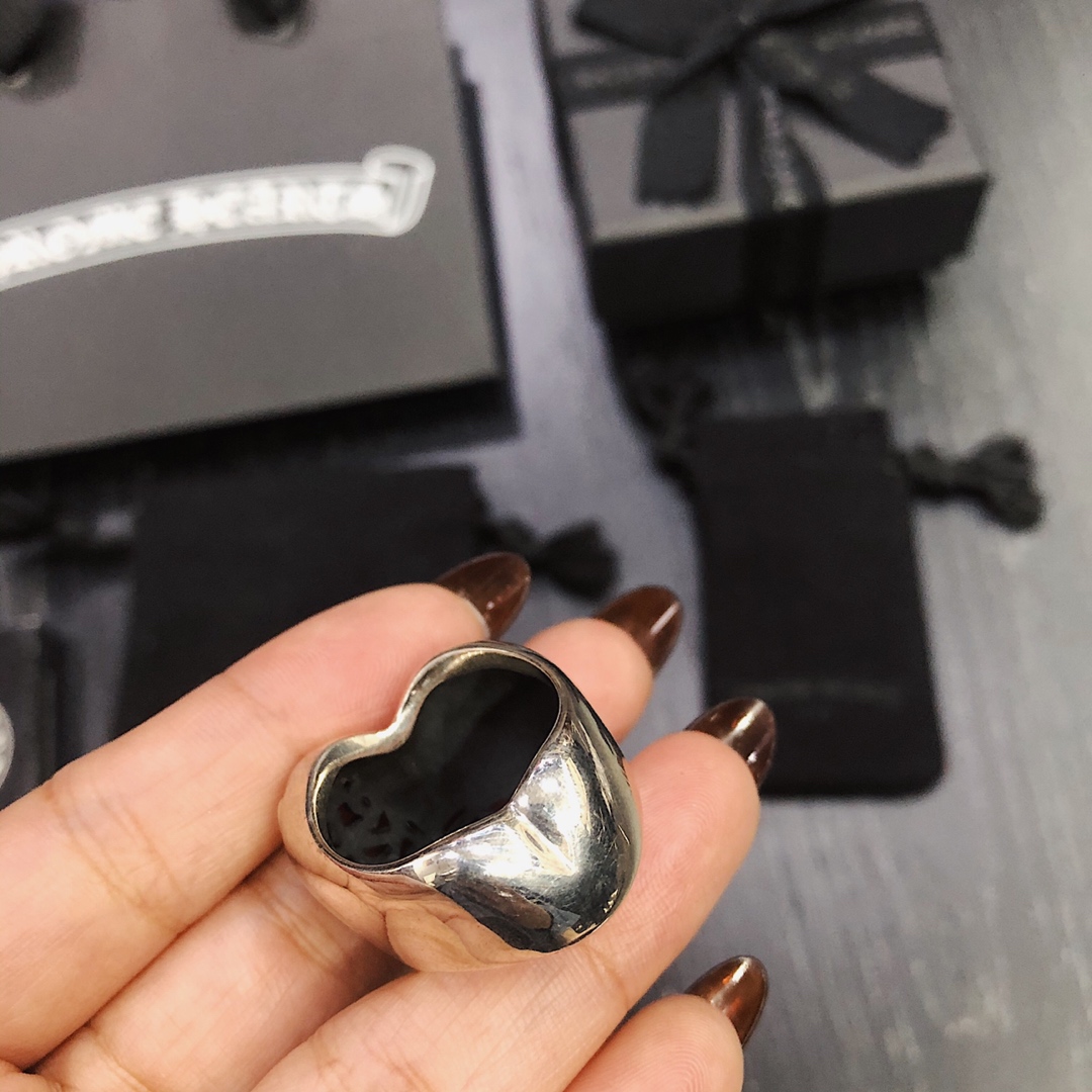 Chrome Hearts 克罗心心形蔓藤戒指