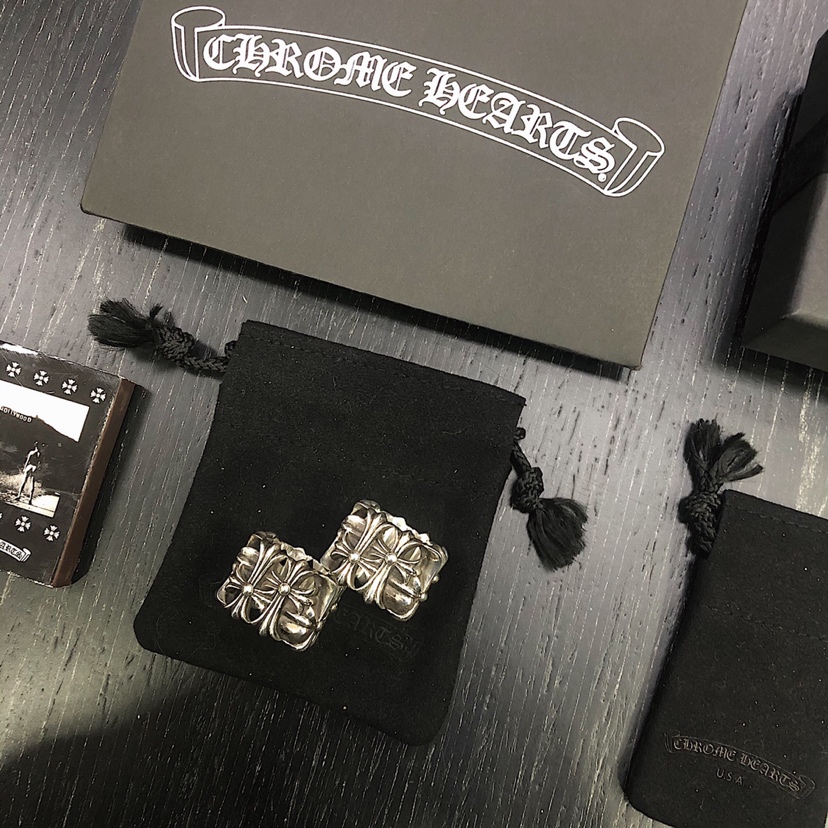 Chrome Hearts 克罗心Chrome hearts方形墓葬戒